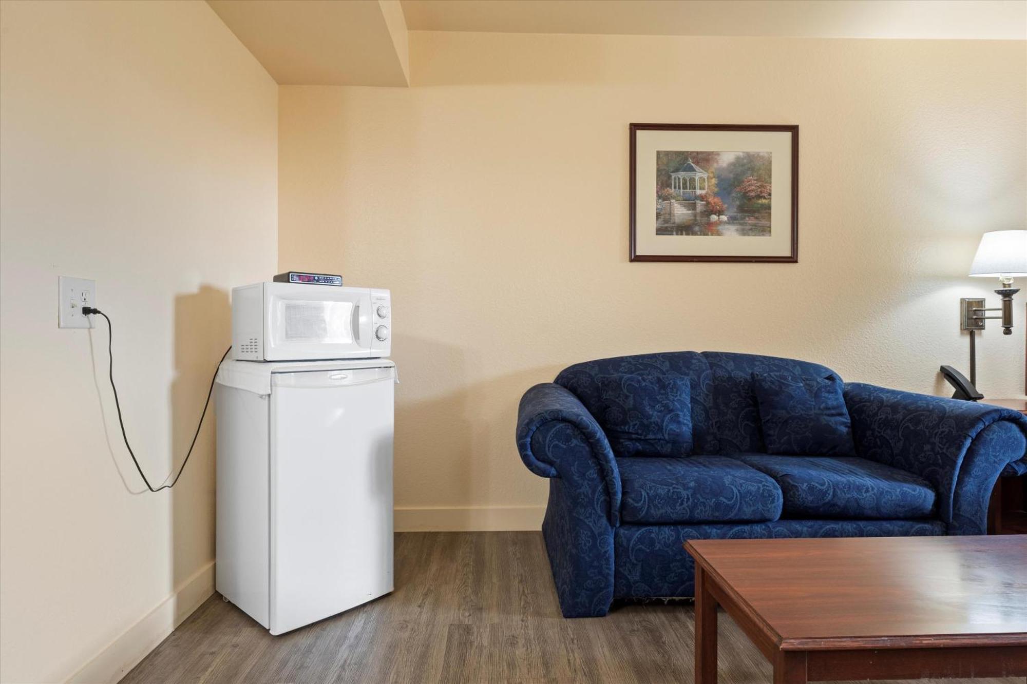 Quincy Inn And Suites المظهر الخارجي الصورة